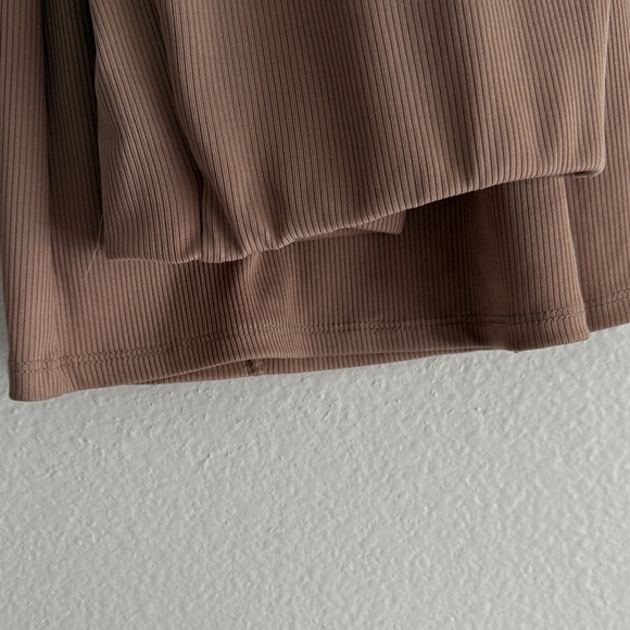 Elegant Tan Women's Pants - Picture 3 of 4